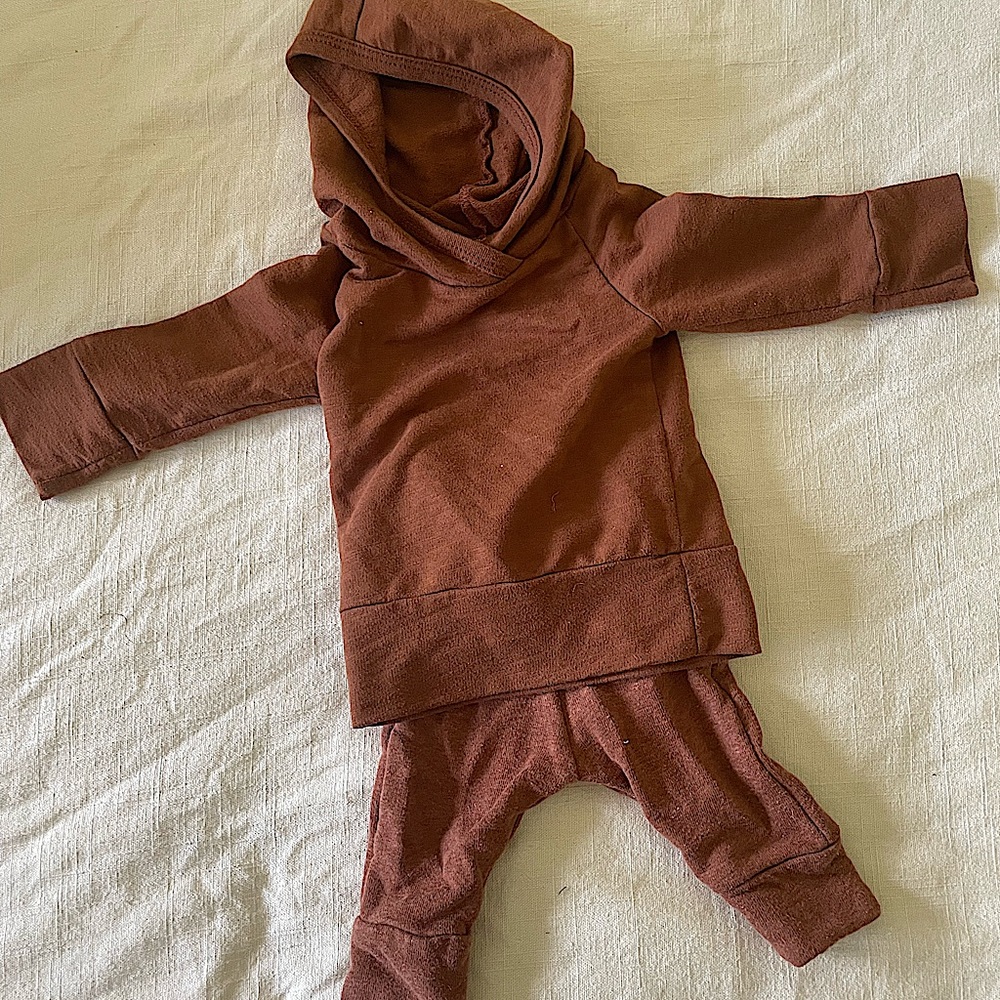 Childhoods clothing set 0-3 months.